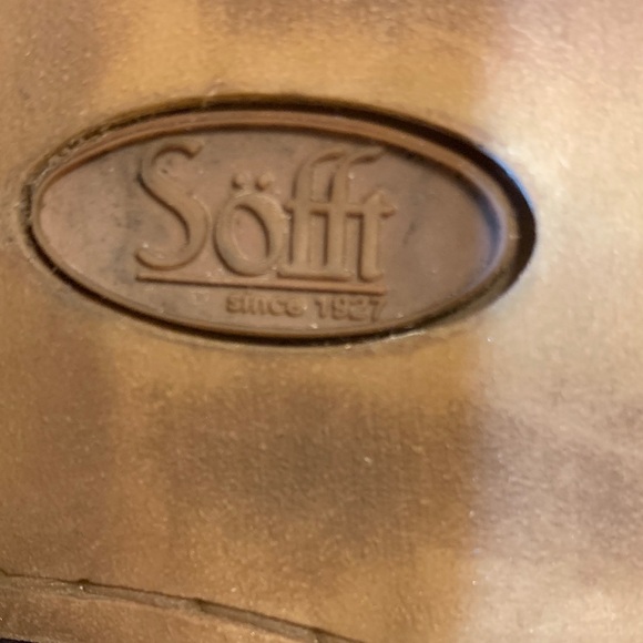 Sofft Rich Brown Distressed Leather Ankle Boots - Picture 2 of 9